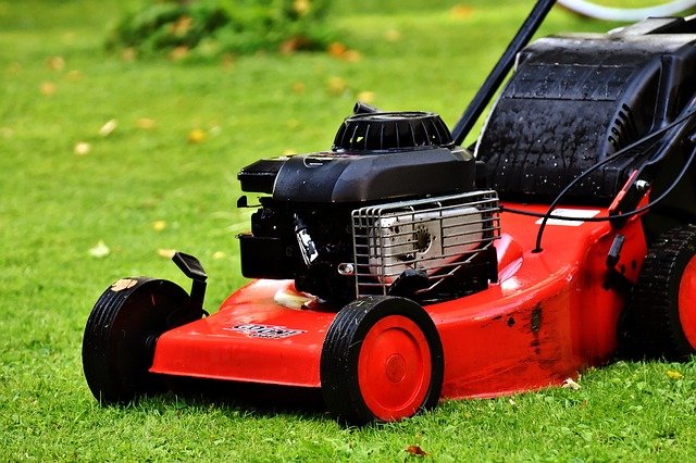 End-of-Season Lawn Mower Maintenance
